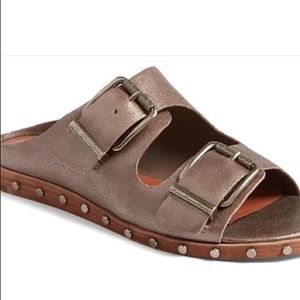 Mercer Edit Yruasking Sandals